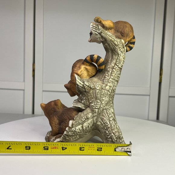 Vintage Homco Masterpiece Porcelain Three Raccoons On Tree 8" Figurine - 1978 - Picture 9 of 10